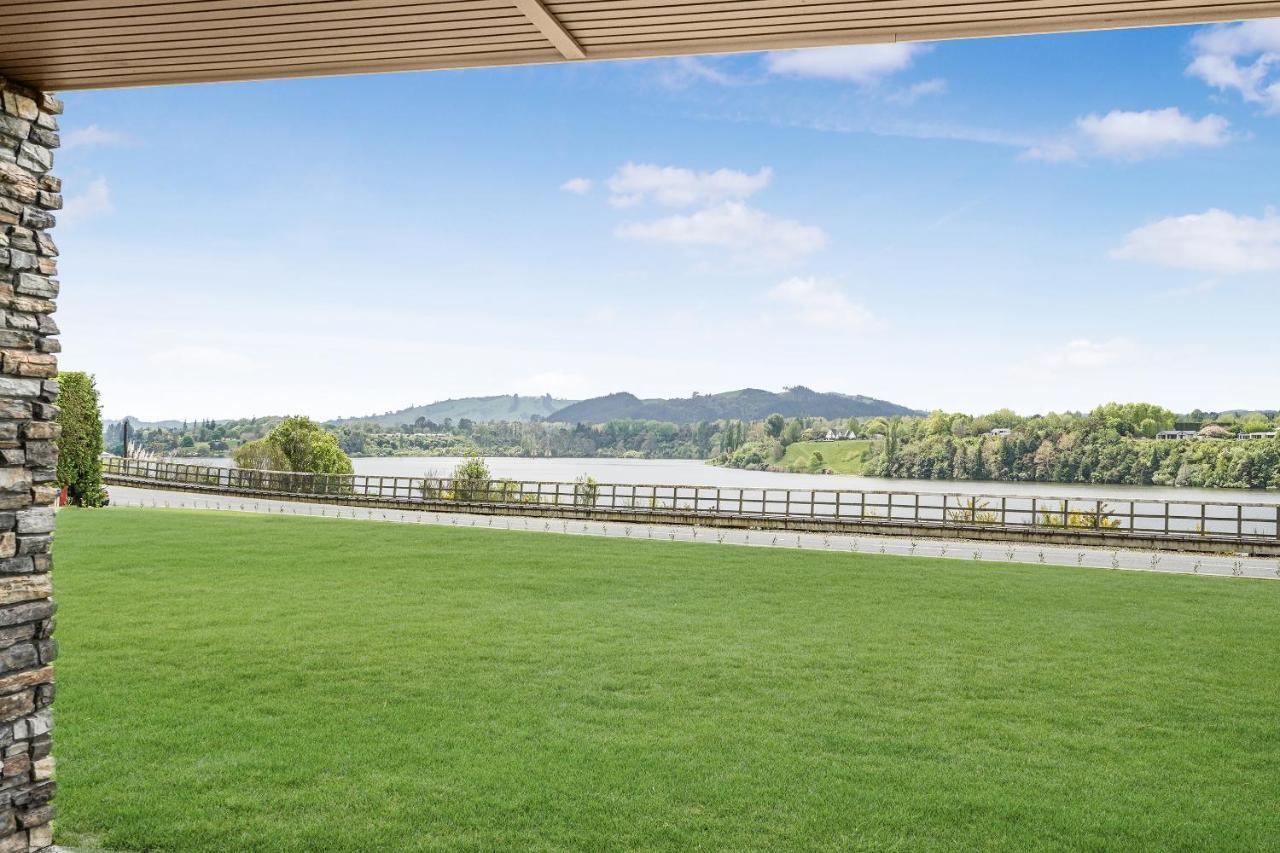 Lakeside Karapiro Downstairs Apartment เคมบริดจ์ ภายนอก รูปภาพ