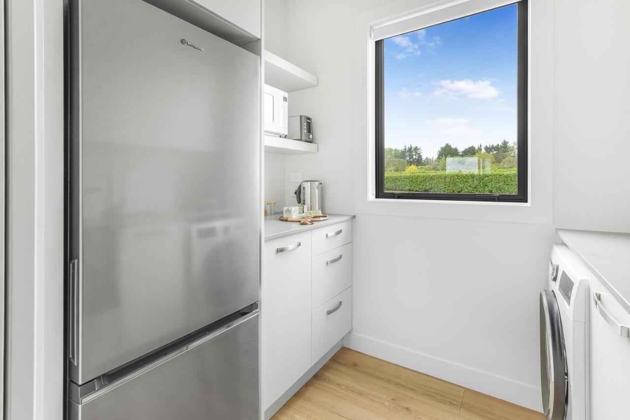 Lakeside Karapiro Downstairs Apartment เคมบริดจ์ ภายนอก รูปภาพ