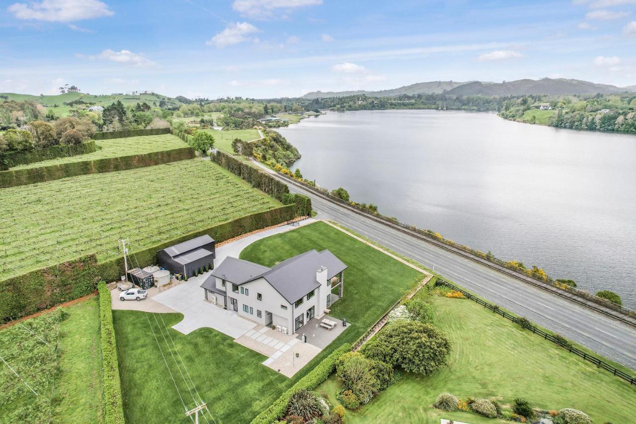 Lakeside Karapiro Downstairs Apartment เคมบริดจ์ ภายนอก รูปภาพ
